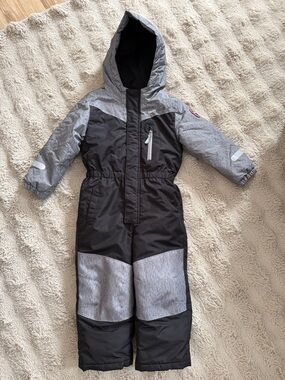 Kids one piece snowsuit